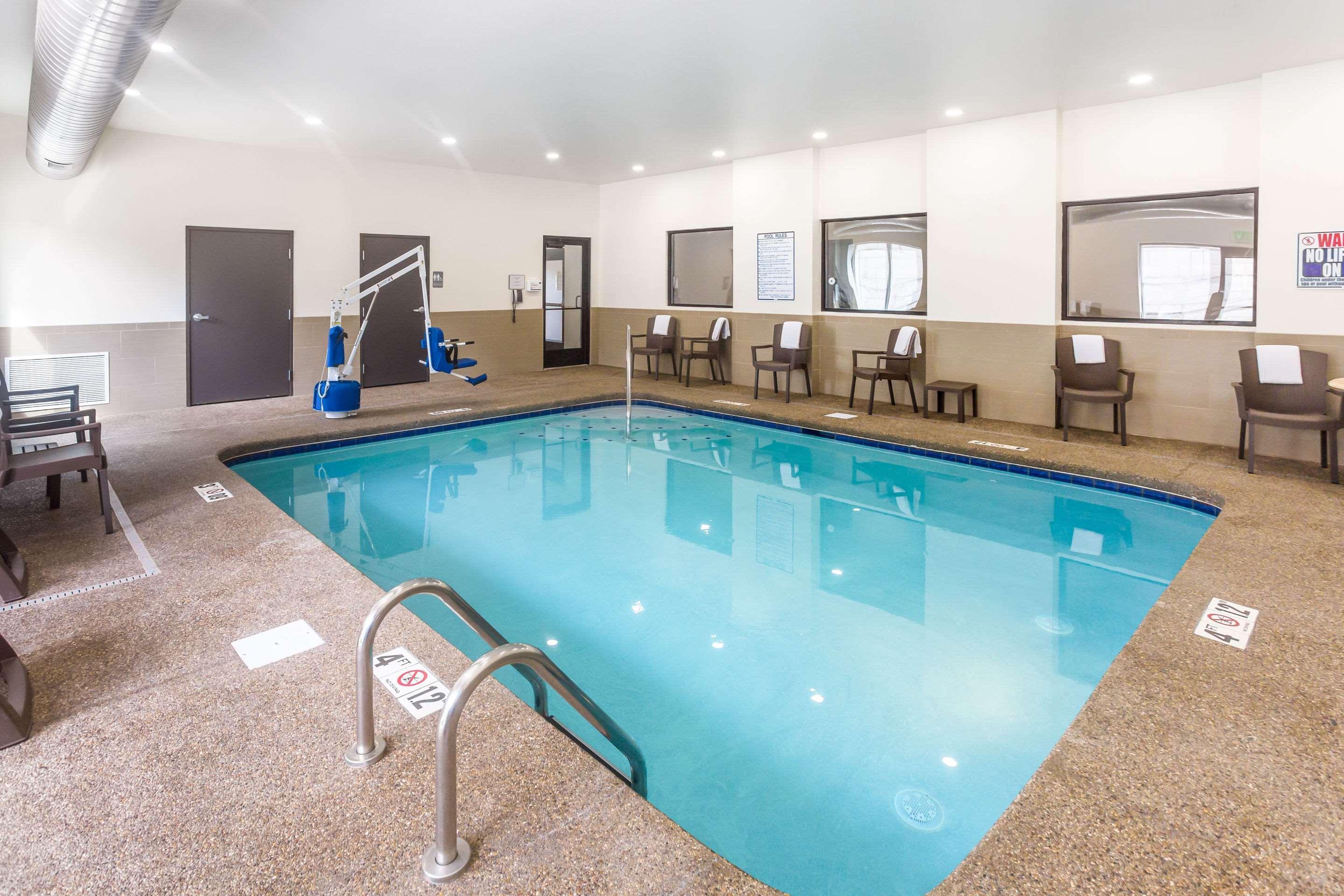 Mainstay Suites Logan Ohio-Hocking Hills Exterior photo
